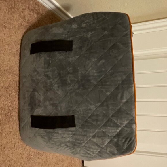 Dog Car Seat New without tags - Picture 4 of 5